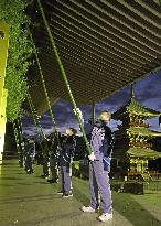 Year-end cleanup at eastern Japan temple