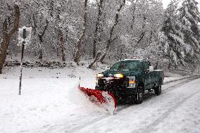 Snow During Winter Storm - NYC