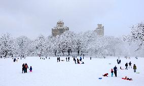 Snow During Winter Storm - NYC
