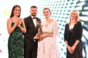 NO TABLOIDS - Christmas Ball In Monaco