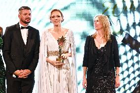 NO TABLOIDS - Christmas Ball In Monaco