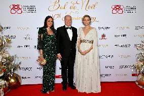 NO TABLOIDS - Christmas Ball In Monaco