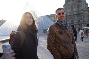 Louvre Museum workers on strike- Paris