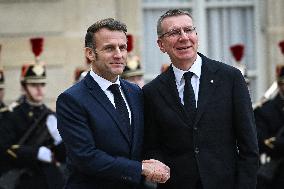 Emmanuel Macron welcomes Edgars Rinkevics at the Elysee FA