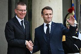 Emmanuel Macron welcomes Edgars Rinkevics at the Elysee FA