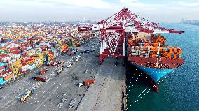 Illustration - Economy Growth - China