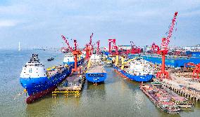 Illustration - Economy Growth - China