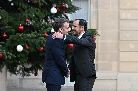 Emmanuel Macron welcomes Nikos Christodoulides at the Elysee