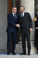Emmanuel Macron welcomes Nikos Christodoulides at the Elysee
