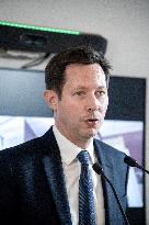 Les Republicains Meeting After Clashes Between Farmers And Breeders - Paris