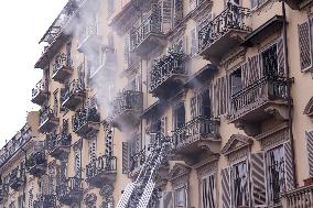 Fire Breaks Out In Palazzo On Corso Re Umberto - Italy
