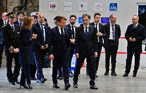 Macron Discusses Democracy Challenges With Readers - Marseille