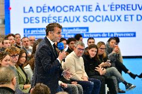 Macron Discusses Democracy Challenges With Readers - Marseille