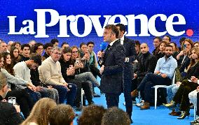 Macron Discusses Democracy Challenges With Readers - Marseille