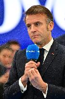 Macron Discusses Democracy Challenges With Readers - Marseille