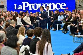 Macron Discusses Democracy Challenges With Readers - Marseille