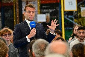 Macron Discusses Democracy Challenges With Readers - Marseille