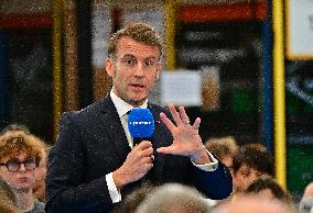 Macron Discusses Democracy Challenges With Readers - Marseille