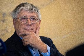 Session of Questions to The Government - Paris