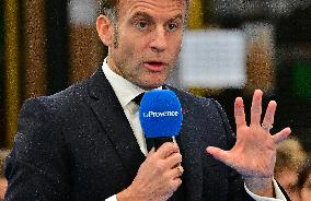 Macron Discusses Democracy Challenges With Readers - Marseille