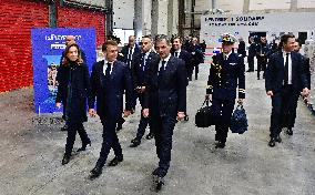 Macron Discusses Democracy Challenges With Readers - Marseille