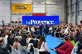 Macron Discusses Democracy Challenges With Readers - Marseille