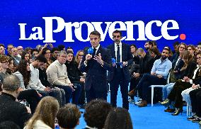 Macron Discusses Democracy Challenges With Readers - Marseille