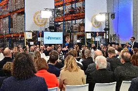 Macron Discusses Democracy Challenges With Readers - Marseille