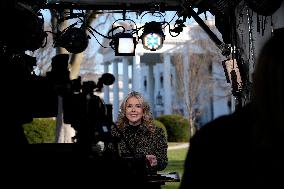 Karoline Leavitt talks to the media - Washington