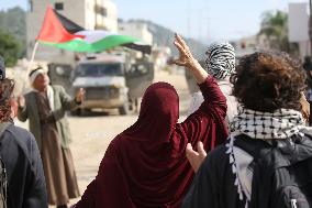 Palestinians Protest After Israeli Army Blocks Nur Shams Camp Entrance - Palestine
