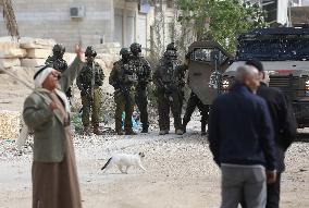 Palestinians Protest After Israeli Army Blocks Nur Shams Camp Entrance - Palestine