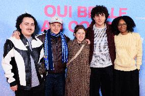 Qui Brille Au Combat - Paris