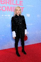 Qui Brille Au Combat - Paris