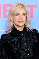 Qui Brille Au Combat - Paris