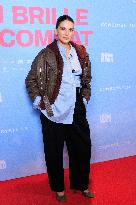 Qui Brille Au Combat - Paris