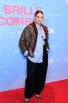 Qui Brille Au Combat - Paris