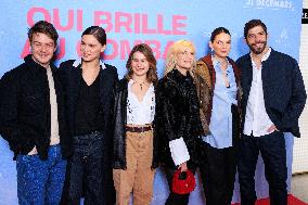 Qui Brille Au Combat - Paris