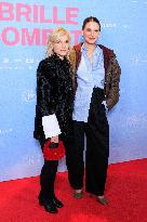 Qui Brille Au Combat - Paris