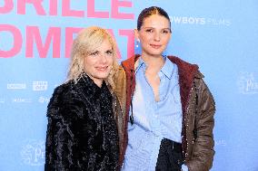 Qui Brille Au Combat - Paris