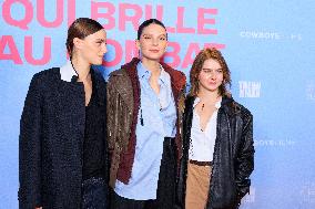 Qui Brille Au Combat - Paris