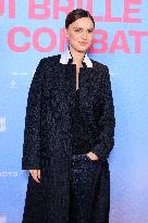 Qui Brille Au Combat - Paris