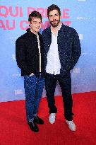 Qui Brille Au Combat - Paris