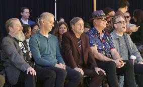 Spongebob Squarepants Places His Hand And Footprints In Cement - LA