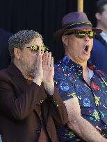 Spongebob Squarepants Places His Hand And Footprints In Cement - LA