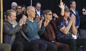 Spongebob Squarepants Places His Hand And Footprints In Cement - LA