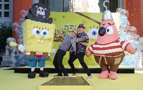 Spongebob Squarepants Places His Hand And Footprints In Cement - LA