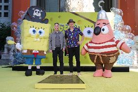 Spongebob Squarepants Places His Hand And Footprints In Cement - LA