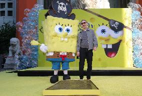 Spongebob Squarepants Places His Hand And Footprints In Cement - LA