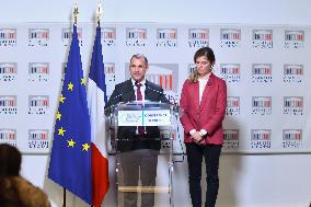 Weekly Press Conference Of Parliamentary Groups - Paris