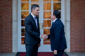 Sanchez Meets Pérez Llorca After Investiture - Madrid